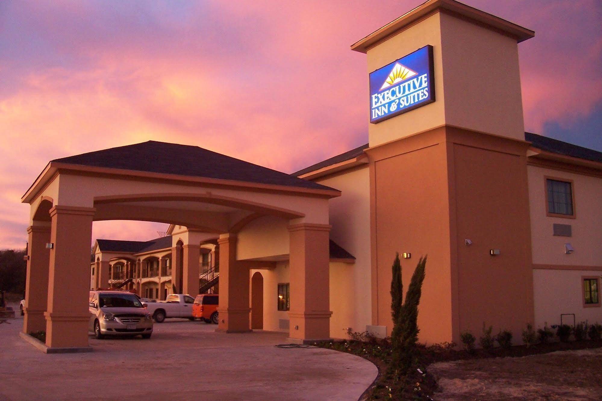Executive Inn & Suites - Jewett Extérieur photo